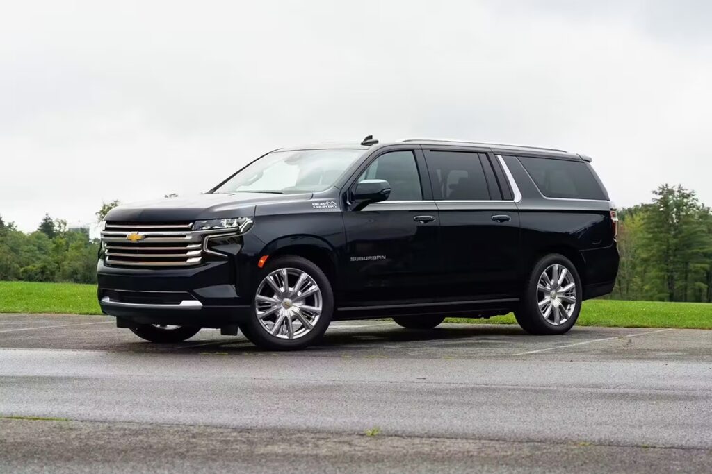 2689-hero-2023-chevrolet-suburban